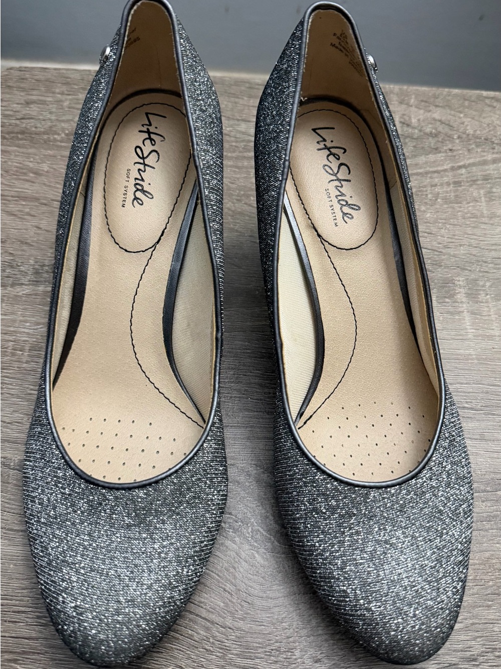 NWT Life Stride|Silver Glitter Mid-Heel Pump|Size 8.5 - Picture 2 of 8